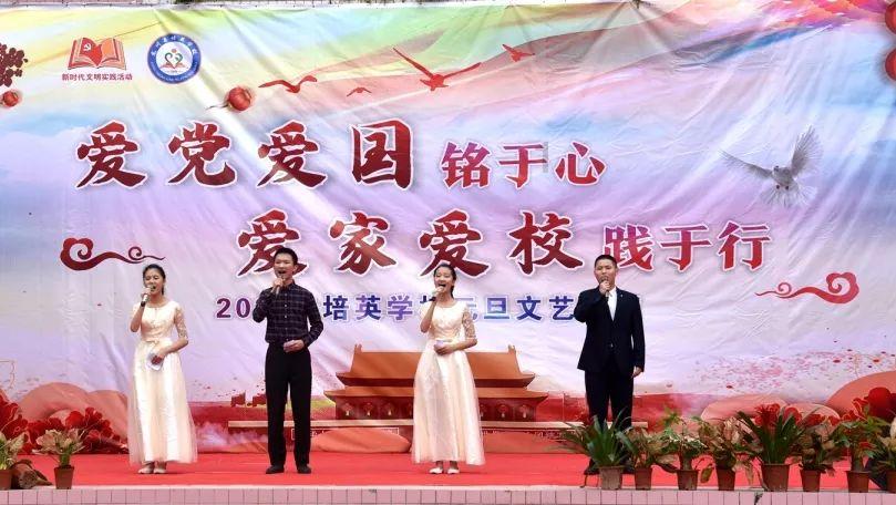 小猫钓鱼游戏龙王版有船